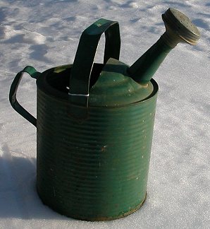 vintage watering can from our Antiques catalogue - Phoenixant.com