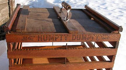 Humpty-Dumpty egg crate from our Antiques catalogue - Phoenixant.com