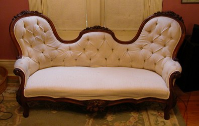 antique Victorian settee from our Antiques catalogue - Phoenixant.com