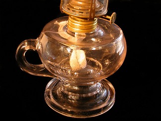 19'th century finger oil lamp from our Lighting catalogue - Phoenixant.com